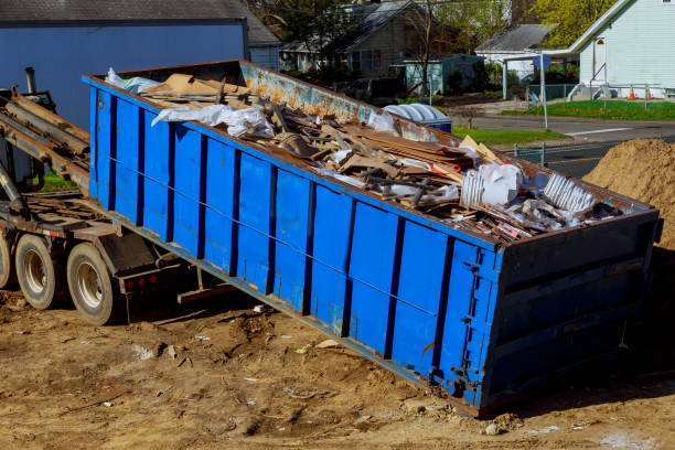 Best Retail Junk Removal  in Lowell, MI
